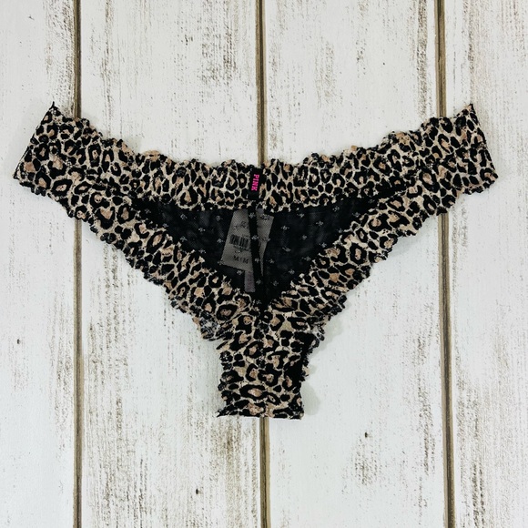 VS PINK Extra Low Rise Lace Thong Medium Vintage Retired - Picture 4 of 6